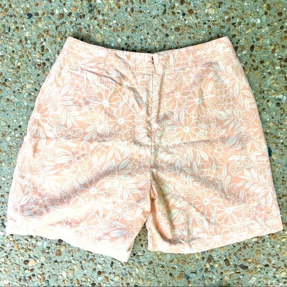 Tommy Bahama 100% Silk Floral Orange Shorts Size 6 - Picture 6 of 6
